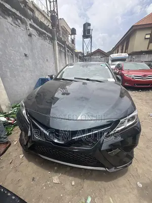 Toyota Camry 2018 Black
