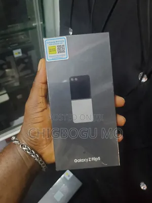 New Samsung Galaxy Z Flip5 512 GB