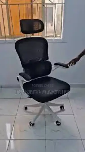 Adjustable Headrest Mesh Chair