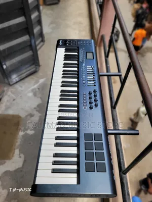 M-Audio Axiom 61
