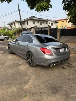 Mercedes-Benz C300 Luxury 4dr AWD 4Matic Sedan (2.0L 4cyl 7A) 2015 Gray
