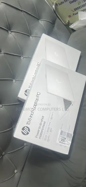 New Laptop HP 15-fd0290ns 8GB Intel Core i3 SSD 256GB