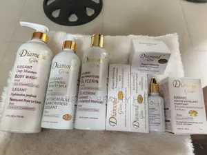 Diamondglow Elegant Whitening 8 in 1 Full Set