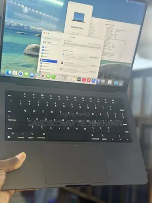 Laptop Apple MacBook Pro 2023 M3 Pro 14-inch 18GB Apple M3 Pro SSD 1T