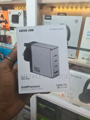 Green Lion Gan Premium Uk Plug Wall Charger (140w).
