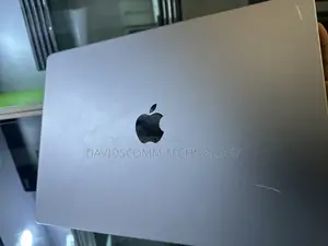 Laptop Apple MacBook Pro 2020 M1 32GB Apple M1 Pro SSD 1T