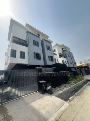 5bdrm Duplex in Ikate for sale