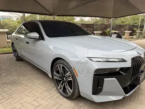 BMW 7 Series 760i xDrive AWD 2023 Gray