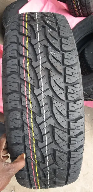 Brand New Bridgestone Dueler a/T - 265/65r17