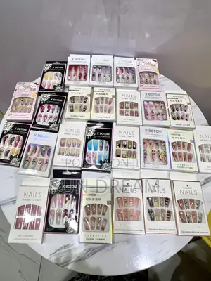 Press on Nails Nail Art
