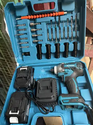 Makita Cordless Impact Wrench/Driver Set