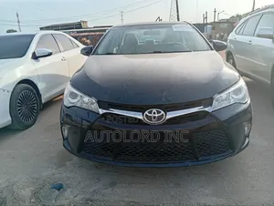 Toyota Camry LE 4dr Sedan (2.5L 4cyl 6A) 2015 Gray