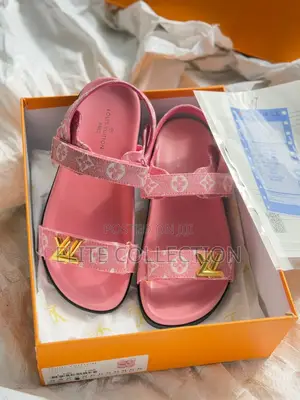 Louis Vuitton Slide Fully Boxed! *Size:37-42*Color:As Displayed*