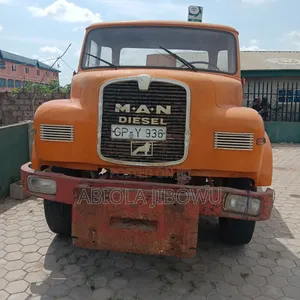 Man Tipper 6tyres