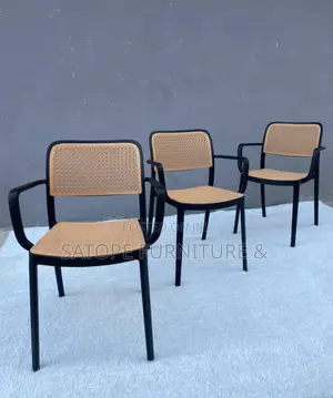 Event and Restaurant Plastic Chair