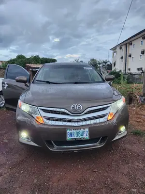 Toyota Venza for Hire