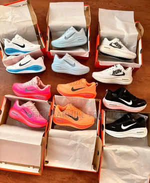 Nike Vomero Plus Zoomx Sneakers