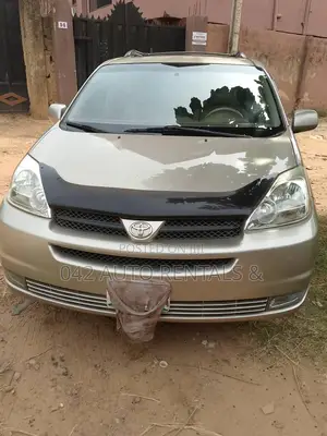 Toyota Sienna for Hire