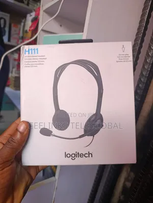 Headset H111 ￼ Logitech Stereo Headset H111