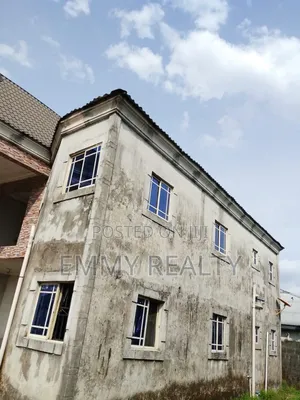 7bdrm Duplex in Chinyere Maternity, Port-Harcourt for sale