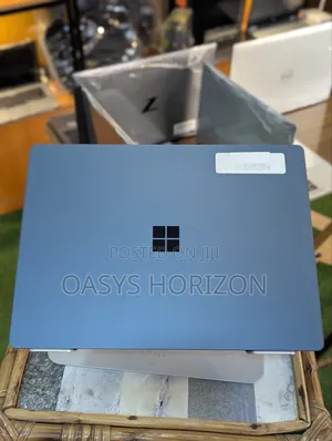 Laptop Microsoft Surface Laptop 8GB Intel Core i5 SSD 256GB