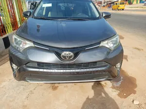 Toyota RAV4 2018 Gray