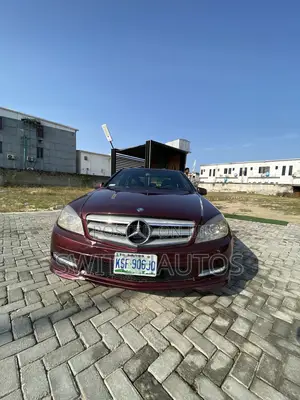Mercedes-Benz C300 Sport Sedan AWD (3.0L 6cyl 7A) 2008 Maroon