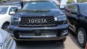 Toyota Sequoia Platinum FFV 4dr SUV 4WD (5.7L 8cyl 6A) 2014 Black