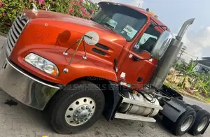 Mack Vision Trailer Head (Foreign Used).