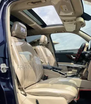 Mercedes-Benz GLK-Class 2010 Blue