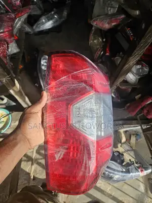 Backlight Toyota Tundra 2018 Right Side