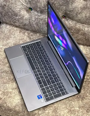 Laptop HP ZBook Power G9 i7 32GB Intel Core i7 SSD 512GB