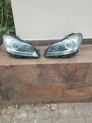 Mercedes Benz C300 Headlamp and Rear Light