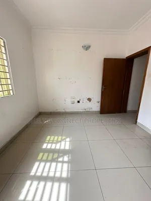 2bdrm Apartment in Lekki Expressway for rent