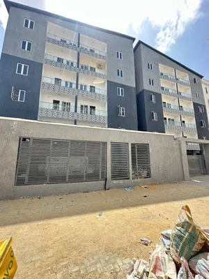 2bdrm Apartment in Lekki Phase 1 for sale