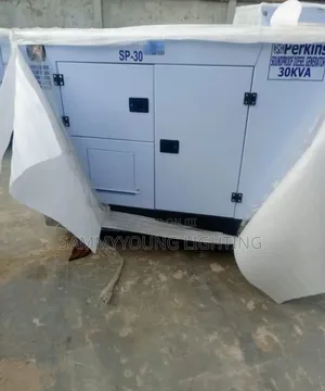 Perkins England Soundproof Diesel Generator 30kva