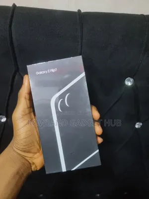 New Samsung Galaxy Z Flip7 512 GB Red