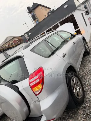 Toyota RAV4 2011 Silver