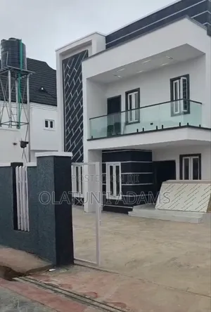6bdrm Duplex in Elizabeth Royal, Osogbo for sale