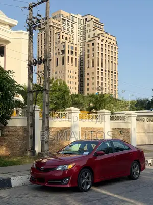 Toyota Camry SE 4dr Sedan (2.5L 4cyl 6A) 2012 Red