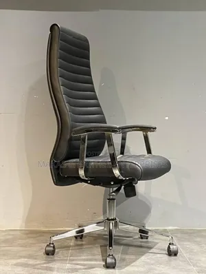 Executive Swivel Office Chair