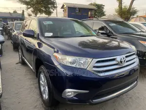 Toyota Highlander Limited 3.5L 2WD 2013 Blue
