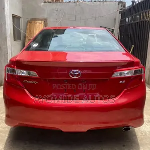 Toyota Camry 2012 Red