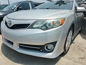 Toyota Camry Se 2013