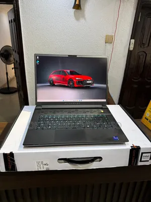 Laptop Dell Alienware M16 R2 16GB Intel Core i9 SSD 1T