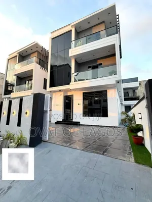 5bdrm Duplex in Ologolo for sale