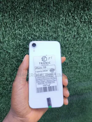 Apple iPhone XR 64 GB White