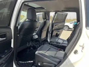 Toyota Highlander Limited 4dr SUV (3.5L 6cyl 6A) 2014 White