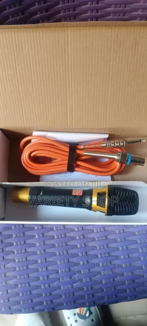JBL Professional Wired Microphone