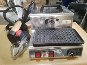 Industrial Pony Baby Steam Iron Like New in Perfect Condition